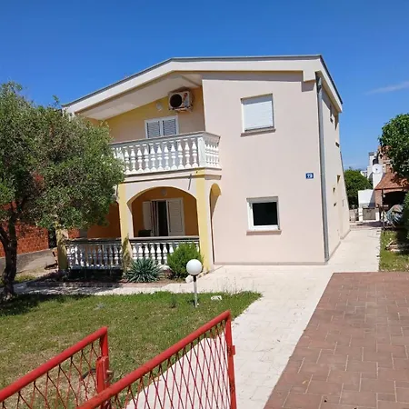 Bella 2 Apartmán *