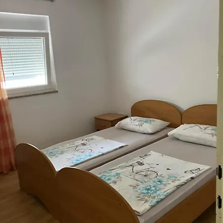 Apartment Bella 2 *