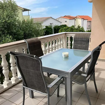Apartment Bella 2 Povljana